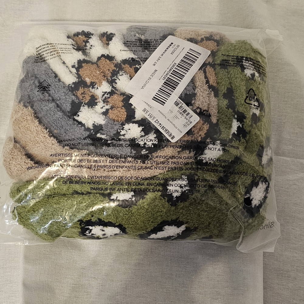 Leopard Print Fuzzy Socks Set